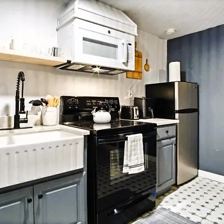 Renovated Studio With Queen Bed And Smart Tv #36C